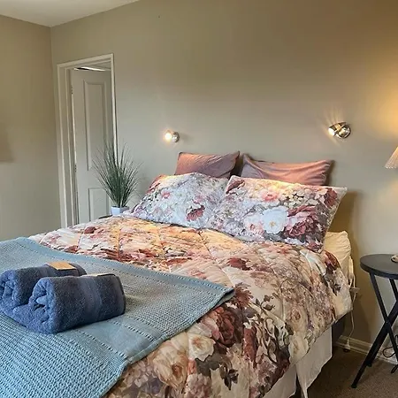 Sunbeam Hideaway Kelvin Heights Hotel
